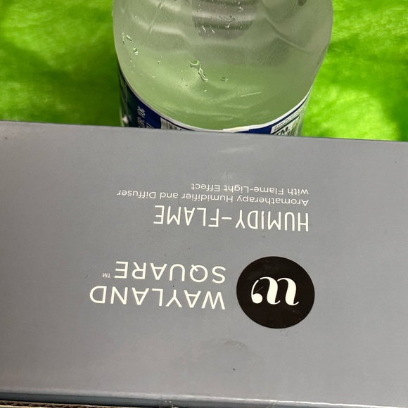 Aromatherapy Humidifier and Diffuser with flame light effect - Picture 5 of 12